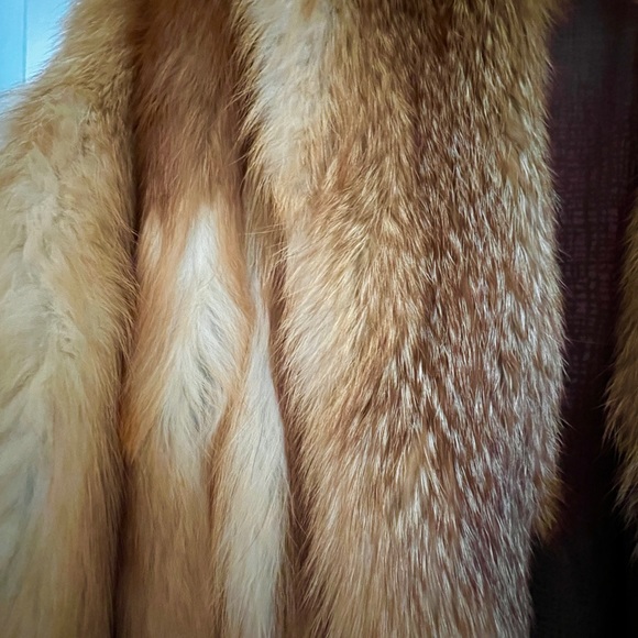 Full length fox fur coat purchase in Aspen CO. worn 1 time. - Picture 7 of 16